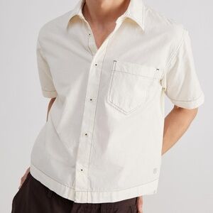 UO Cooper Solid Button-Down Shirt Urban Oitfitters Crop